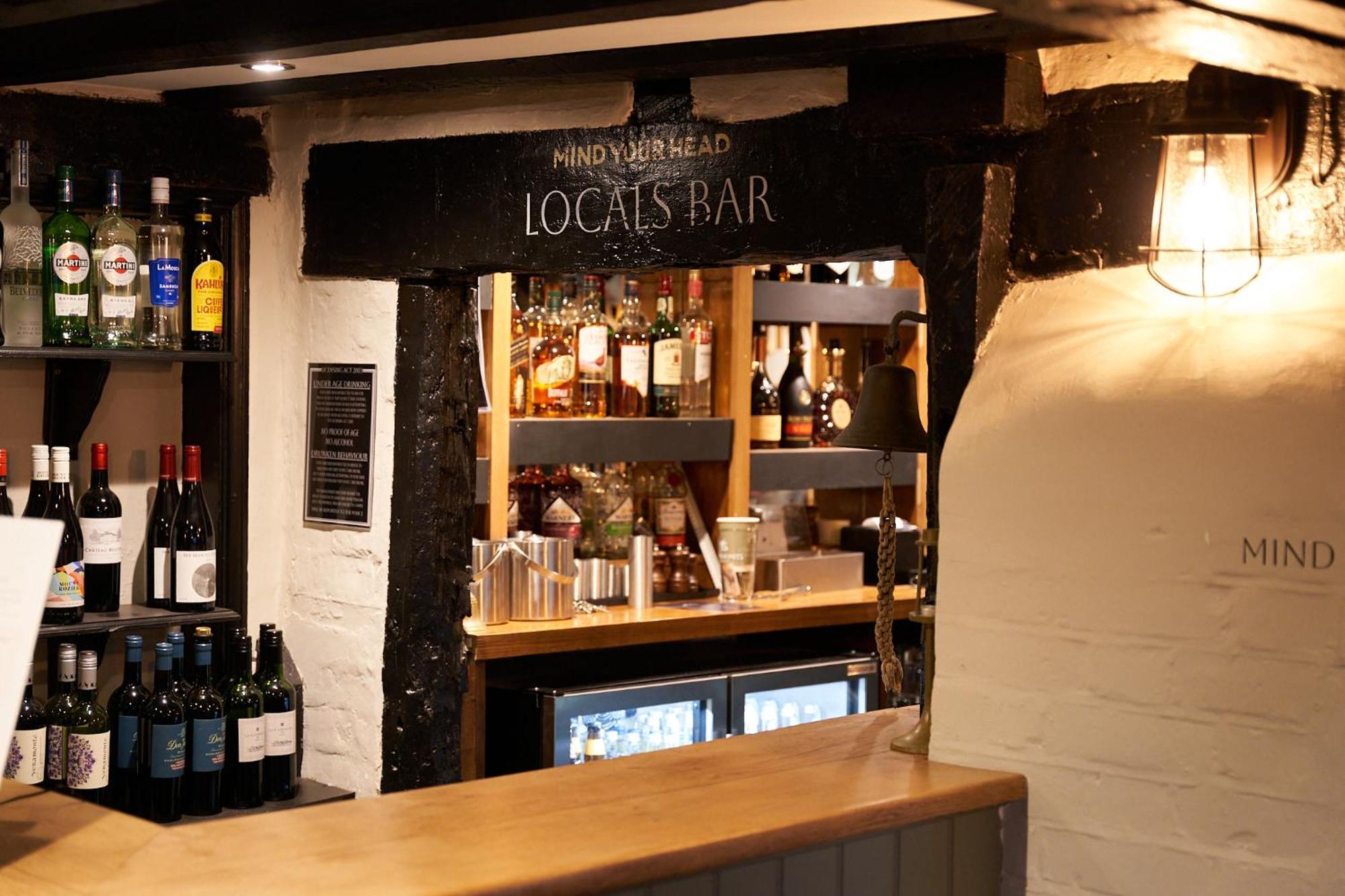 The Chestnut Horse Hotel Winchester Exterior foto